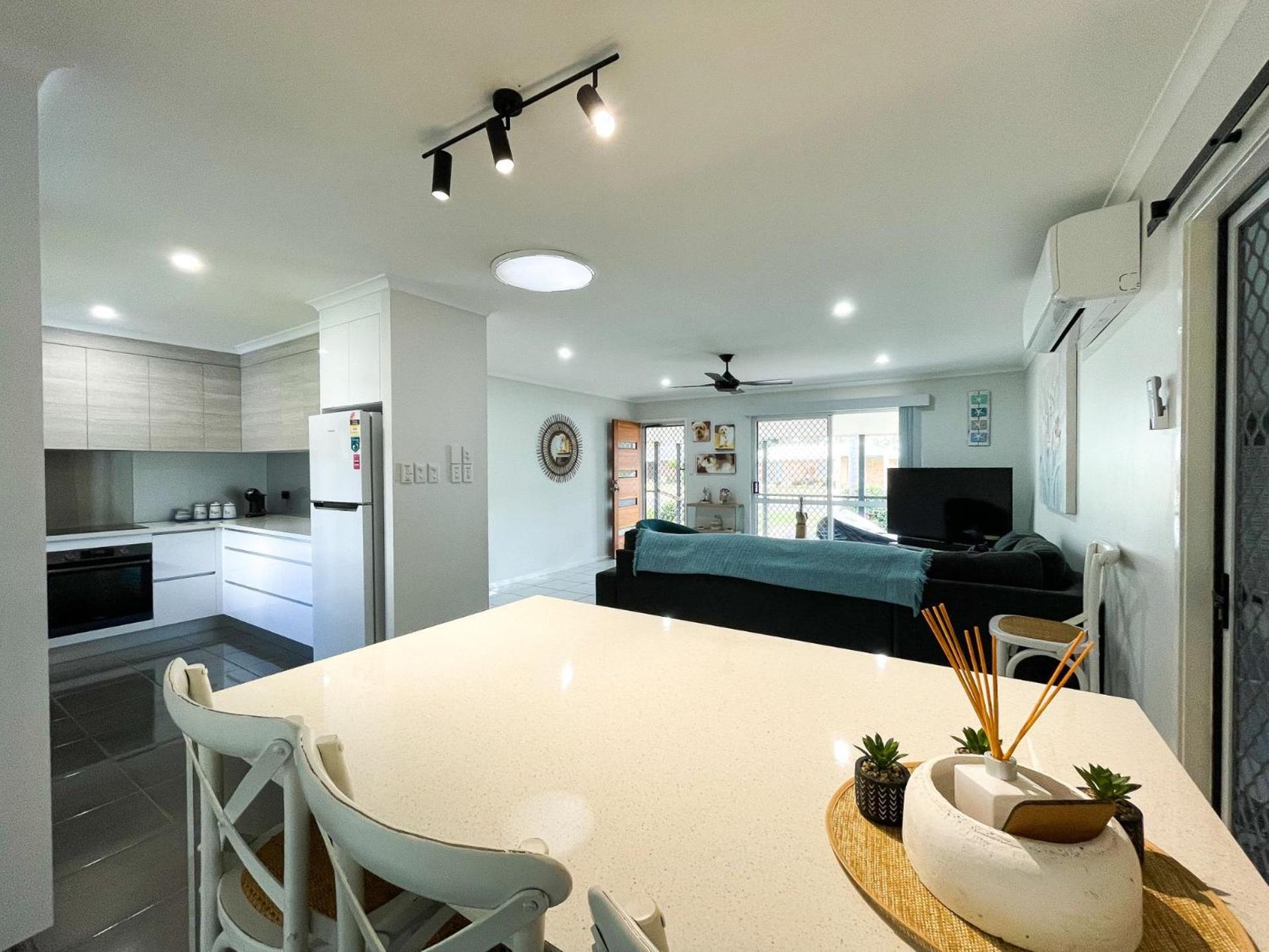 Beach House On Burrum- Close To Beach- 3Br- Wifi-Foxtel Woodgate Zewnętrze zdjęcie
